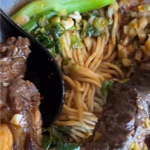 Meet your Posher, Nuchtida